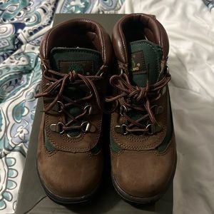 Beef & Broccoli 2y Field Boots